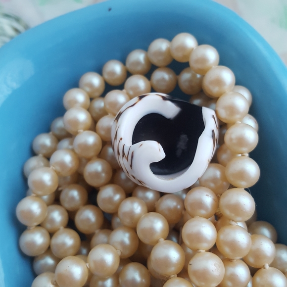 Natural Shell Ring - Picture 10 of 16